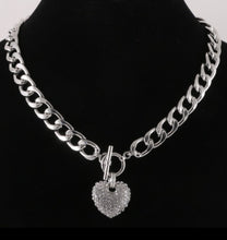 Metal heart toggle necklace